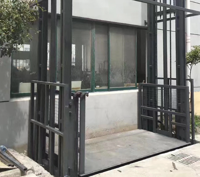 北海导轨式施工升降机助力民生工程提速增效